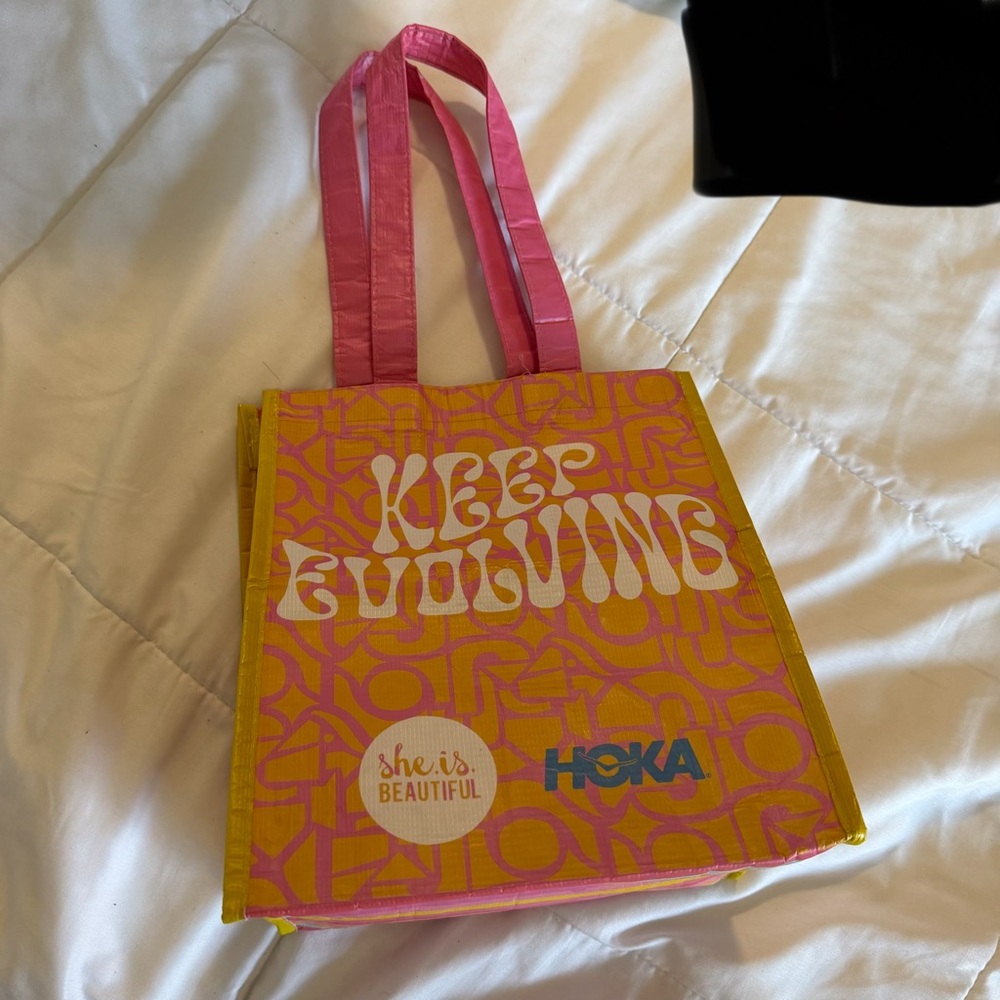 Keep Evolving Handy Tote